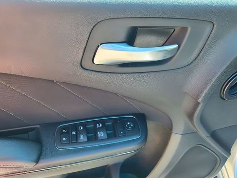 Used 2023 Dodge Charger R/T w/ Blacktop Package image 9