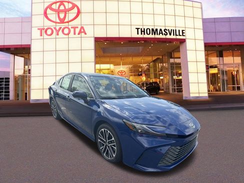 New 2025 Toyota Camry XLE w/ Premium Plus Package FWD image 3
