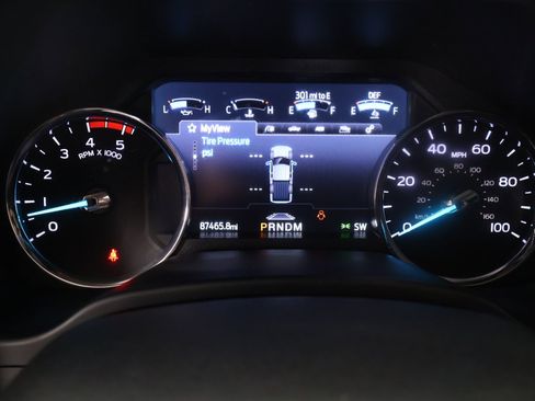 Used 2022 Ford F250 Platinum w/ Tremor Off-Road Package AWD/4WD image 4