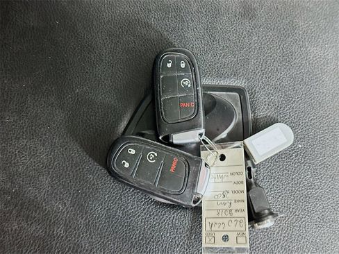 Used 2018 RAM 2500 Laramie w/ Convenience Group image 35