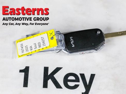 Used 2025 Kia Soul LX w/ LX Technology Package image 34