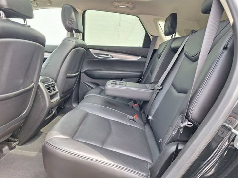 Used 2018 Cadillac XT5 Premium Luxury FWD image 12
