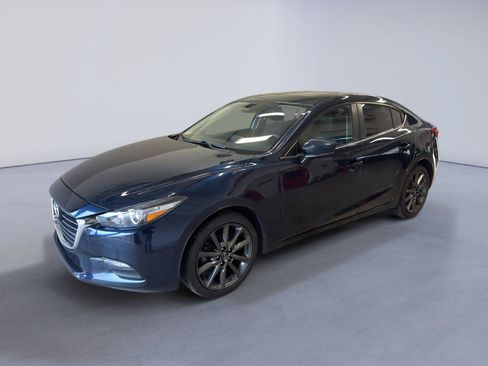 Used 2018 MAZDA MAZDA3 Touring FWD image 3