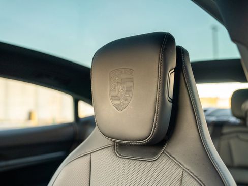 Certified 2025 Porsche Taycan image 13