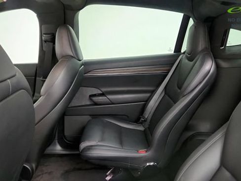 Used 2022 Tesla Model X AWD/4WD image 41