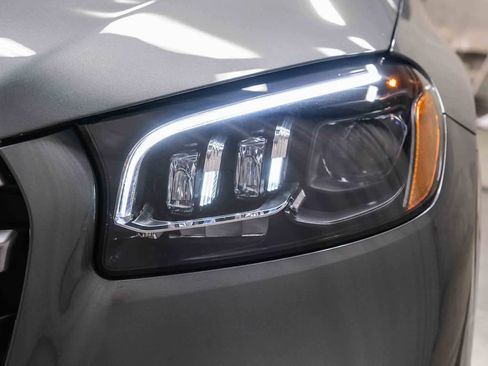 Used 2025 Mercedes-Benz GLS 450 4MATIC image 10