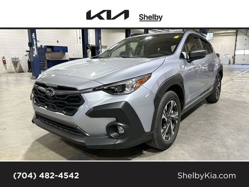 Used 2024 Subaru Crosstrek 2.0i Premium image 1