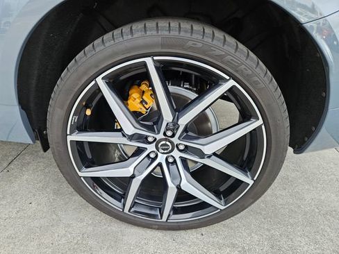 Used 2024 Volvo XC60 T8 Polestar AWD/4WD image 9