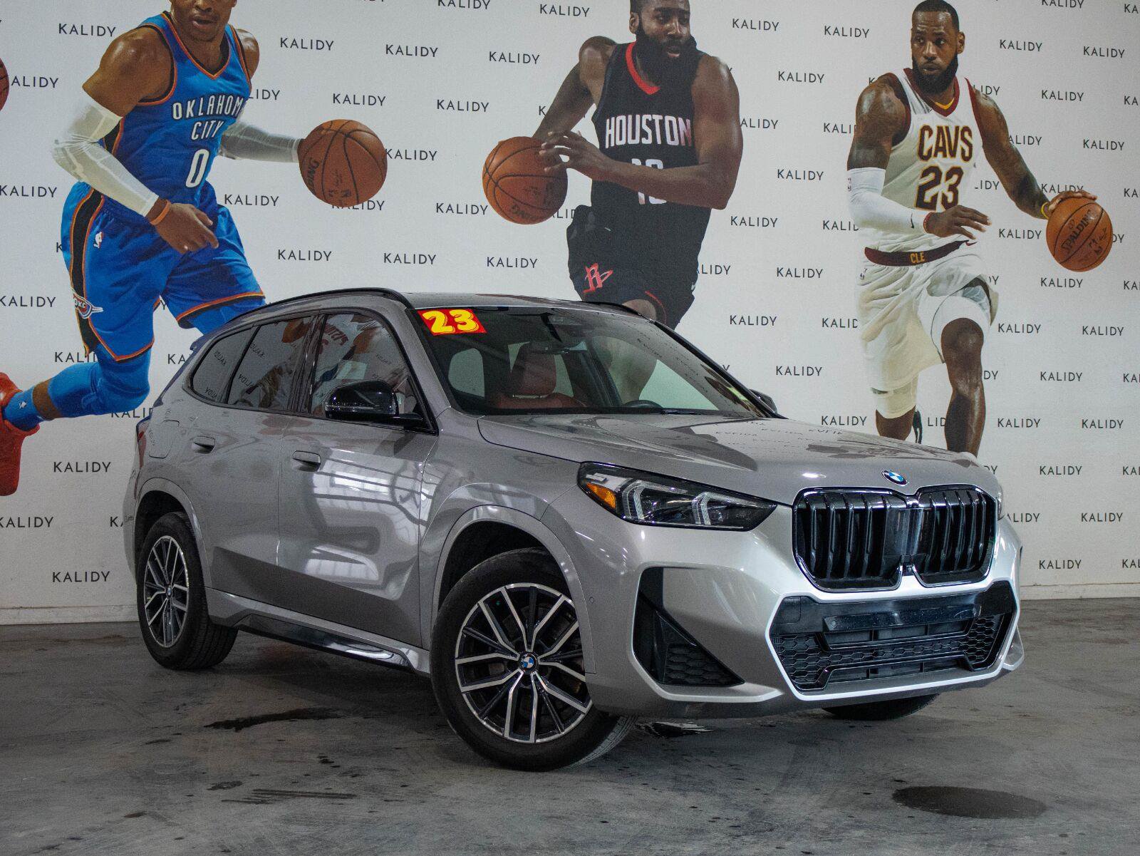 Used 2023 BMW X1 xDrive28i w/ Premium Package AWD/4WD image 2