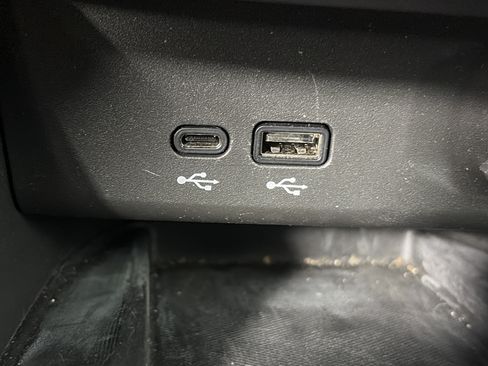 Used 2025 Buick Envista Sport Touring w/ Convenience I Package FWD image 28