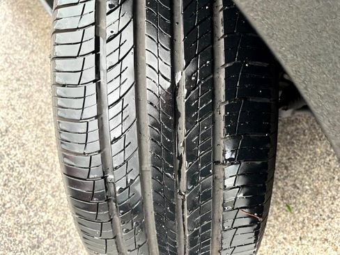 Used 2011 Mercedes-Benz GL 450 4MATIC image 41