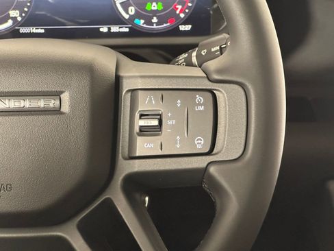 Used 2026 Land Rover Defender 110 S image 17