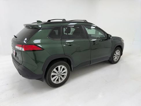 Used 2024 Toyota Corolla Cross LE FWD image 21
