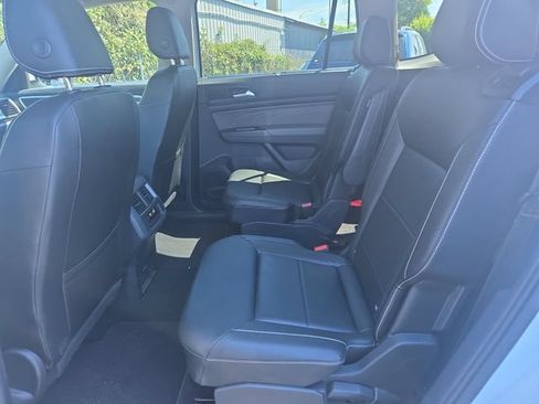 Used 2023 Volkswagen Atlas SEL AWD/4WD image 11