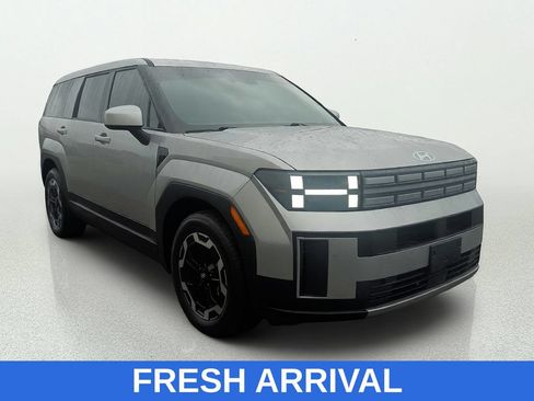 Used 2024 Hyundai Santa Fe SE FWD image 1
