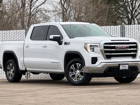 Used 2021 GMC Sierra 1500 SLE w/ Preferred Package image 2