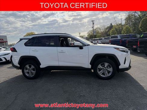 Certified 2025 Toyota RAV4 XLE AWD/4WD image 9