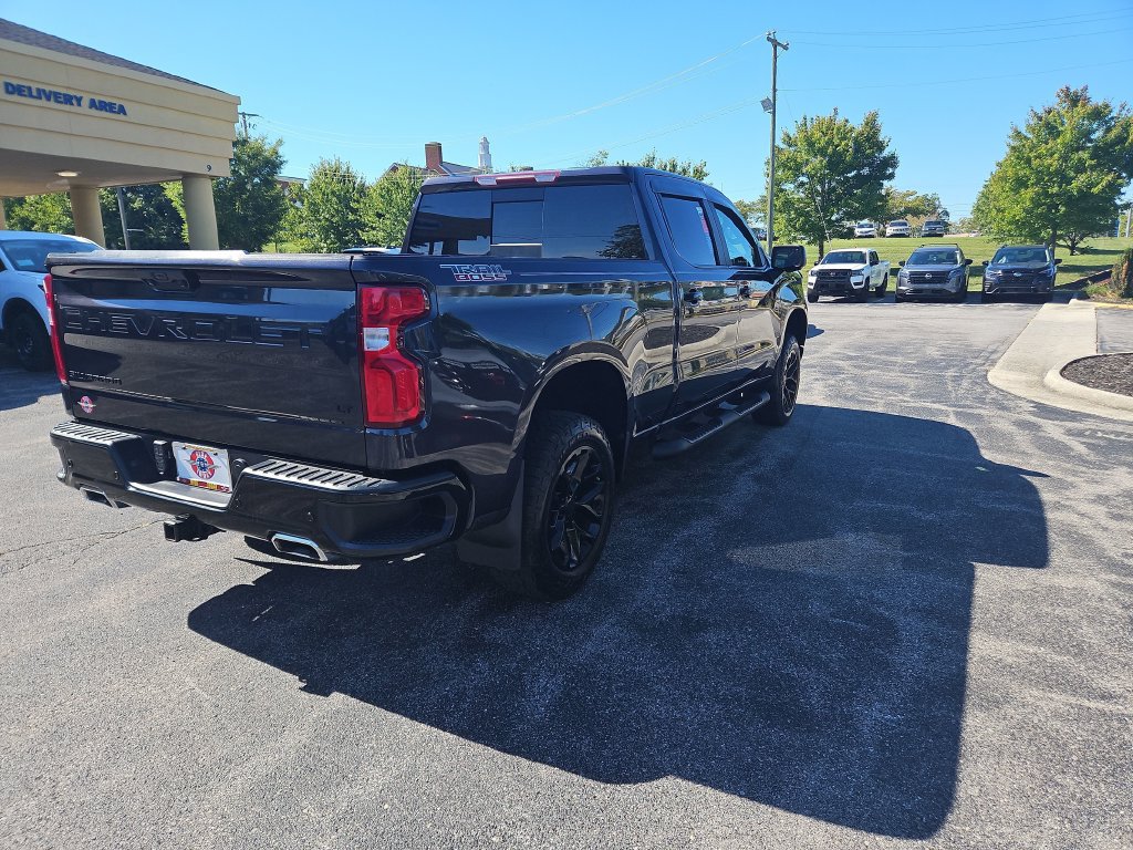 Used 2022 Chevrolet Silverado 1500 LT Trail Boss w/ Convenience Package II AWD/4WD image 5