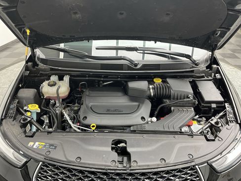 Used 2025 Chrysler Pacifica Select FWD image 28