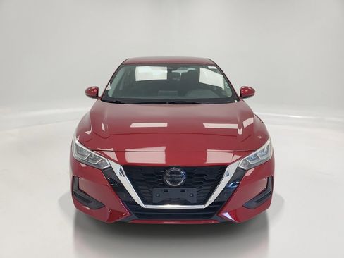 Used 2020 Nissan Sentra SV FWD image 2