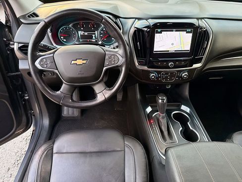 Used 2018 Chevrolet Traverse LT FWD image 25