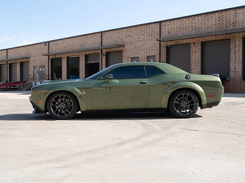 Used 2021 Dodge Challenger R/T Scat Pack w/ Plus Package RWD image 5