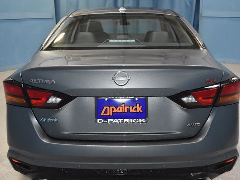 Certified 2025 Nissan Altima 2.5 SR image 23