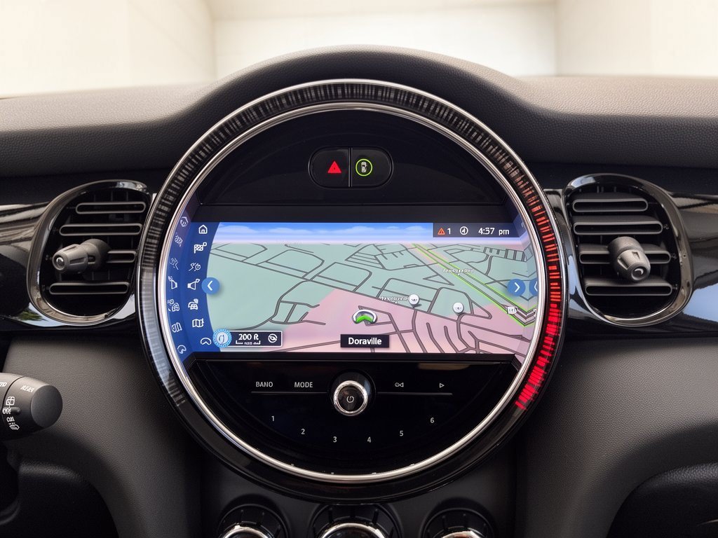 Used 2024 MINI Cooper SE FWD image 23