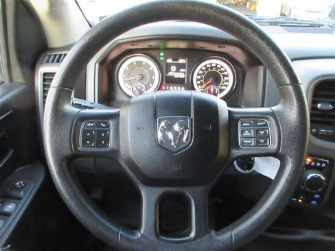 Used 2018 RAM 1500 Express w/ Express Value Package image 11