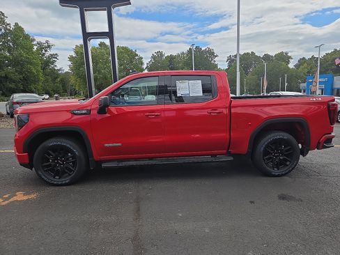Used 2023 GMC Sierra 1500 Elevation w/ LPO, Elevation Black Package AWD/4WD image 6
