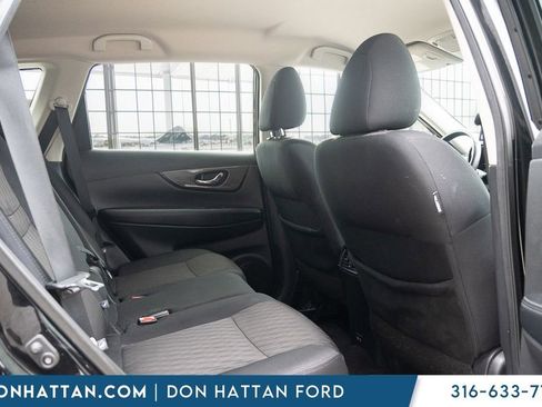 Used 2019 Nissan Rogue SV w/ Premium Package FWD image 25