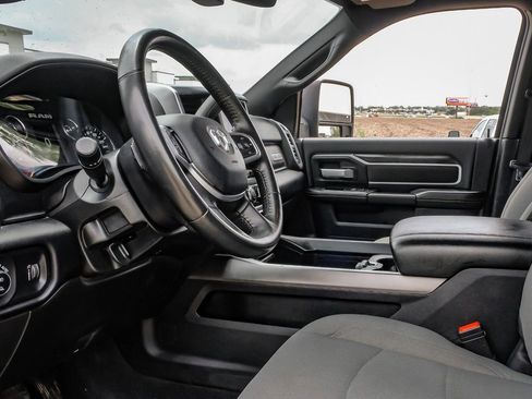 Used 2024 RAM 3500 Lone Star w/ Bed Utility Group image 15