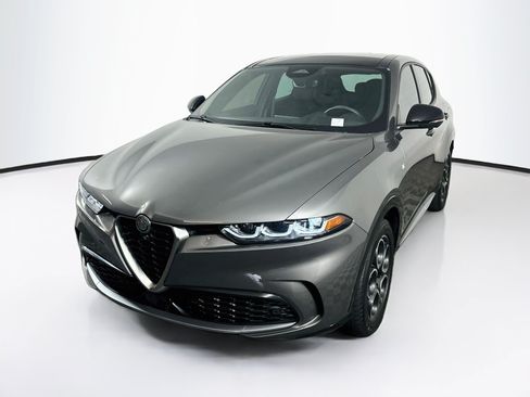 Used 2024 Alfa Romeo Tonale Ti w/ Active Assist Package AWD/4WD image 3