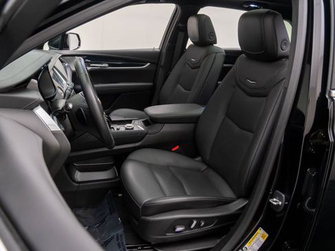 Certified 2024 Cadillac XT5 Premium Luxury w/ Technology Package image 10