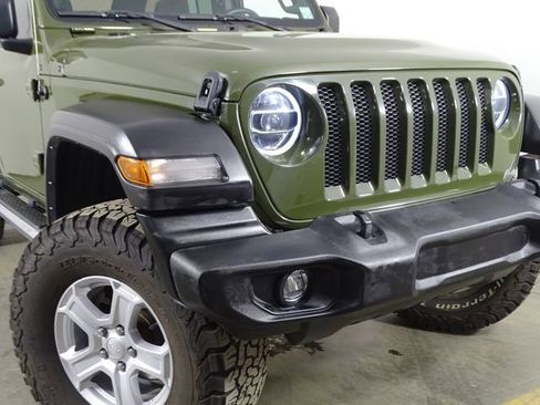 Used 2021 Jeep Wrangler Unlimited Sport image 45