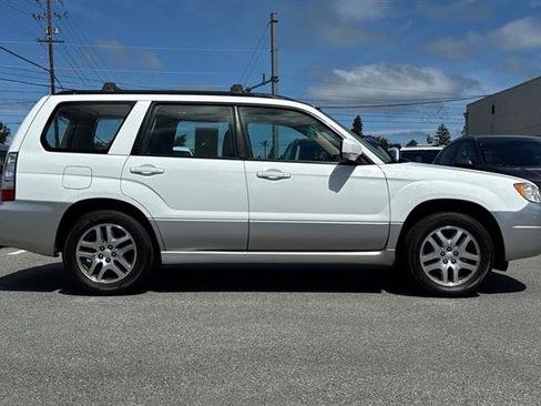 Used 2006 Subaru Forester 2.5X L.L. Bean AWD/4WD image 2