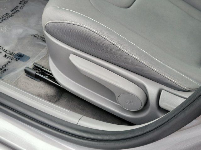 Certified 2023 Hyundai Elantra SEL FWD image 10