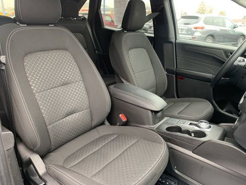 Certified 2023 Ford Escape Active AWD/4WD image 24