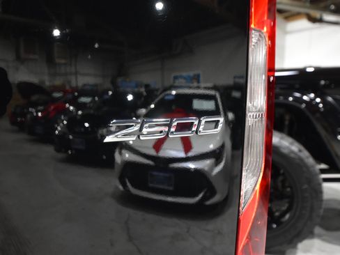 Used 2023 Mercedes-Benz Sprinter 2500 image 12