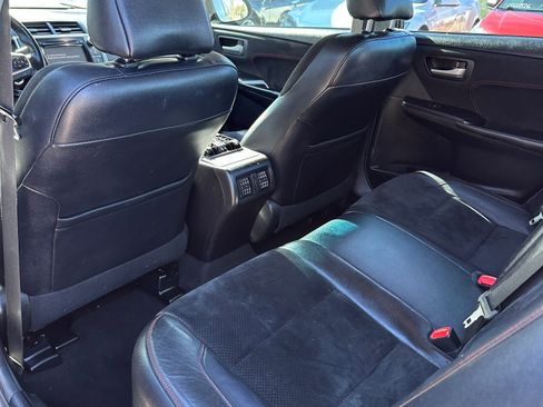 Used 2015 Toyota Camry XSE FWD image 22