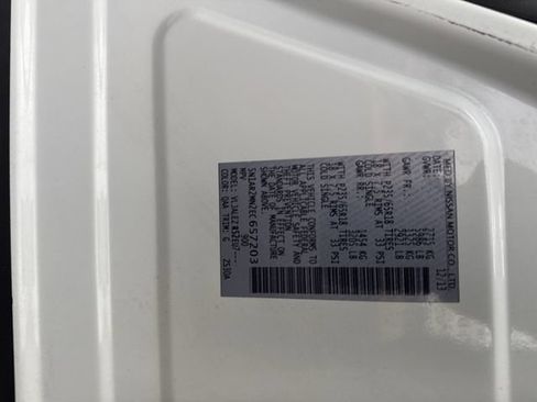 Used 2014 Nissan Pathfinder SV FWD image 10