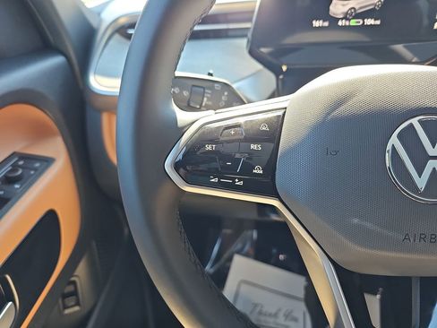 Used 2025 Volkswagen ID. Buzz Pro S Plus image 22