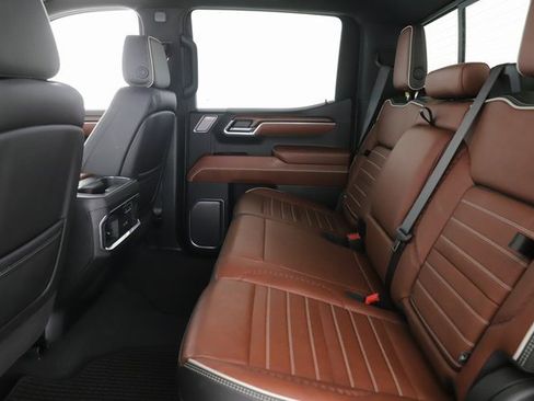 Used 2025 GMC Sierra 1500 Denali Ultimate image 29