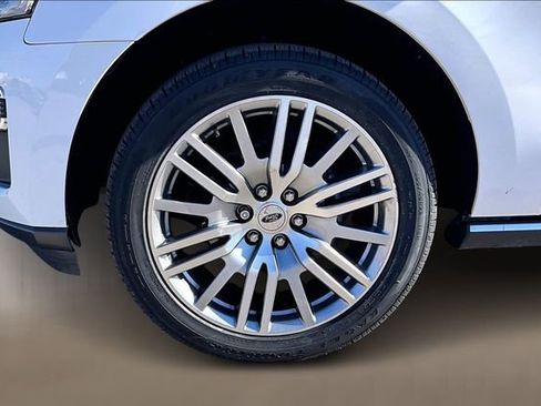 Certified 2024 Ford Expedition Limited image 8