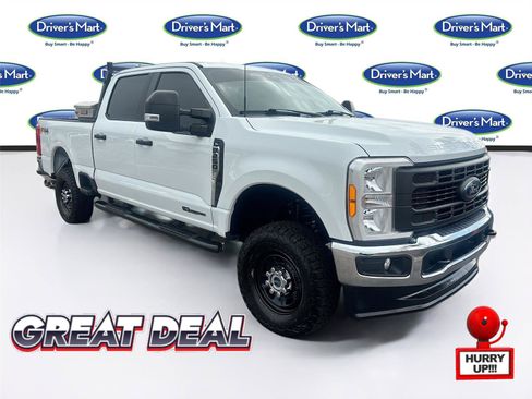 Used 2023 Ford F250 XL w/ FX4 Off-Road Package image 1