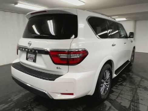 Used 2024 Nissan Armada SL w/ Captain's Chairs Package AWD/4WD image 8