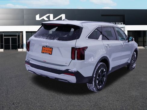New 2026 Kia Sorento S image 3