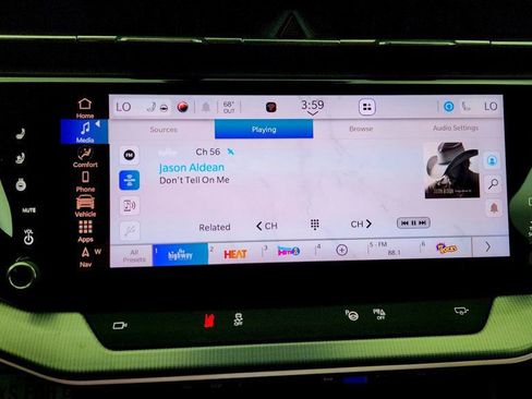 Used 2025 Jeep Wagoneer S Launch Edition image 19