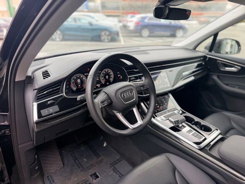 Certified 2023 Audi Q7 2.0T Premium w/ Convenience Package image 12