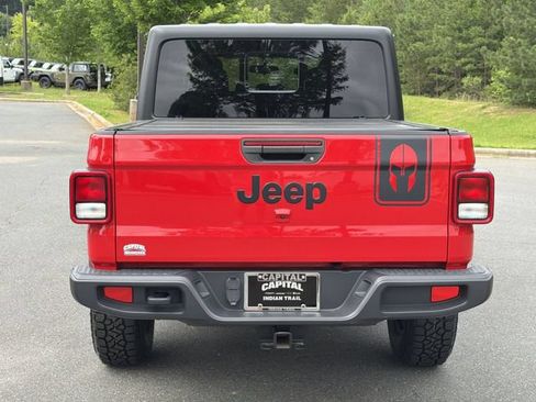 Used 2022 Jeep Gladiator Sport AWD/4WD image 12